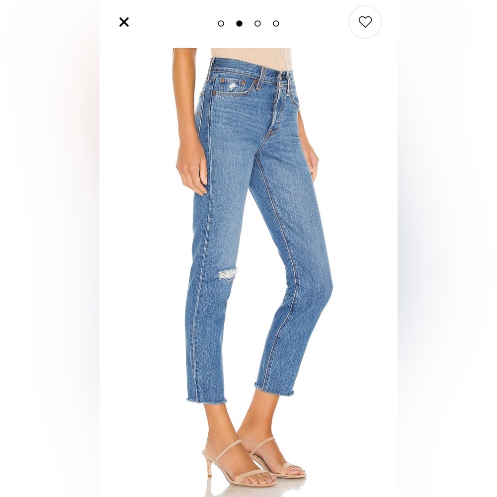 Levi’s wedgie icon in Athens Hera
